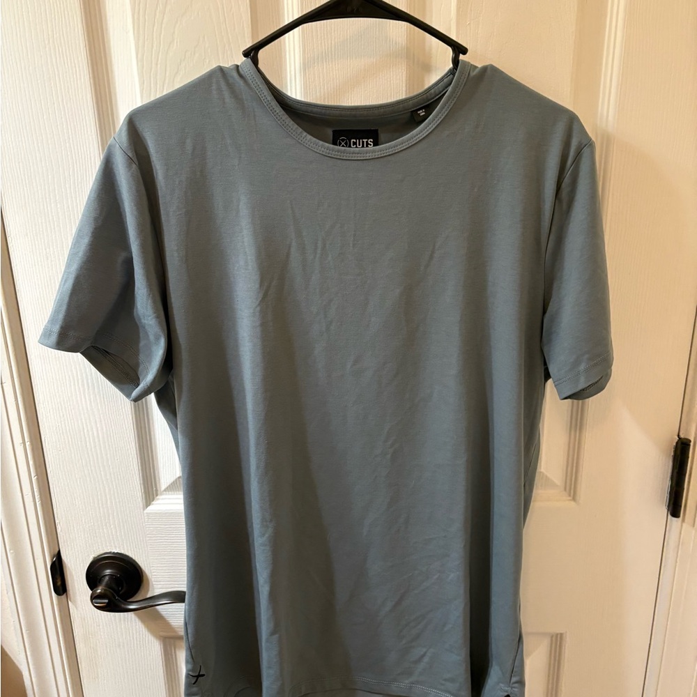 Cuts Clothing Men's Gray Blue Short Sleeve Tee